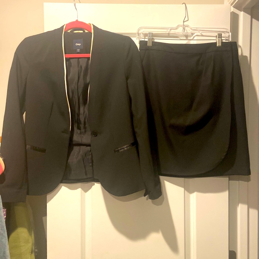 Gap blazer and pencil skirt